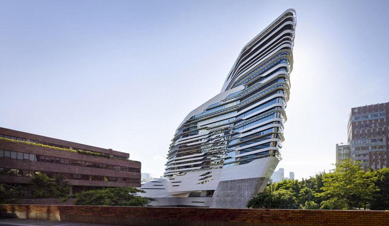 Jockey Club Innovation Tower. Projekt: Zaha Hadid Architects