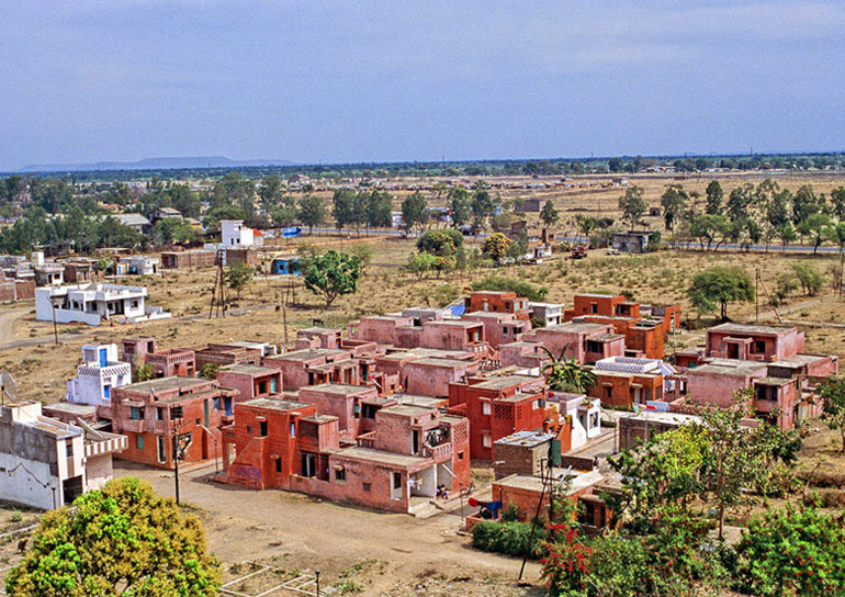 Aranya Low Cost Housing, Indore, Indie. Zdjęcie dzięki uprzejmości John Paniker