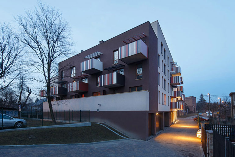 Budynek mieszkalny wielorodzinny w Katowicach. Projektant: AMAYA ARCHITEKCI. Zdjęcie: Tomasz Zakrzewski 