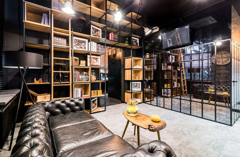 Biura JFM Furniture. Projekt wnętrza: Burawscy Archtekci. Zdjęcia: Marcin Mularczyk