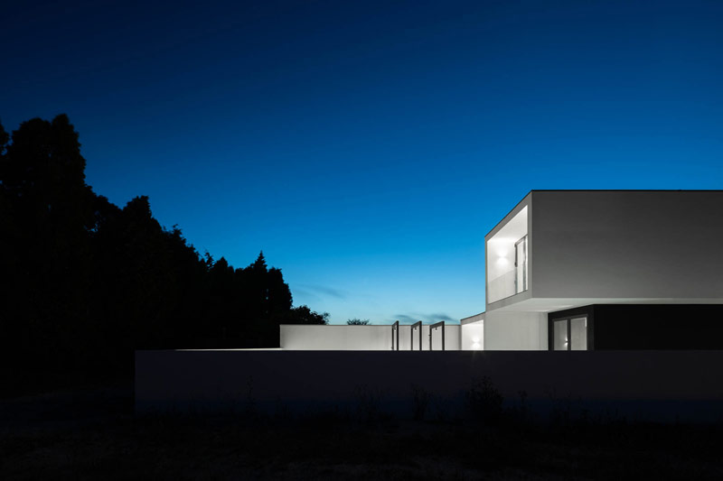 Projekt Diagonal House. Pracownia Frari – architecture network. Fotograf Ivo Tavares Studio
