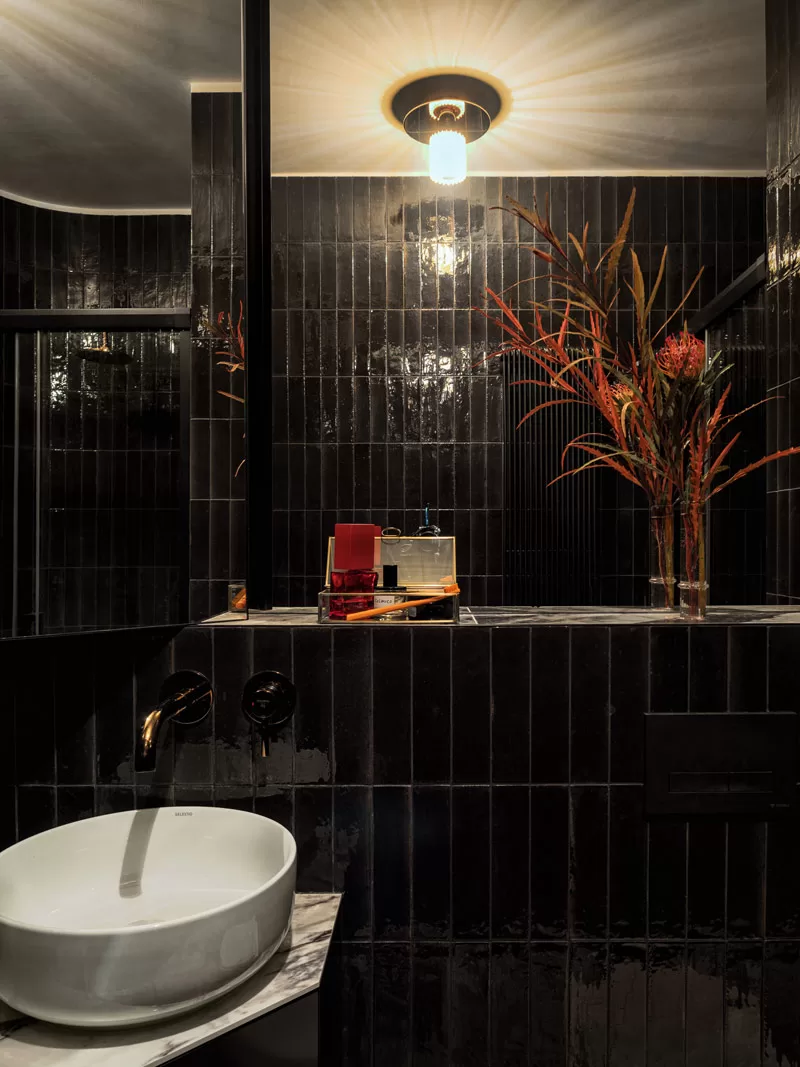 30-metrowa kawalerka inspirowane latami 70.