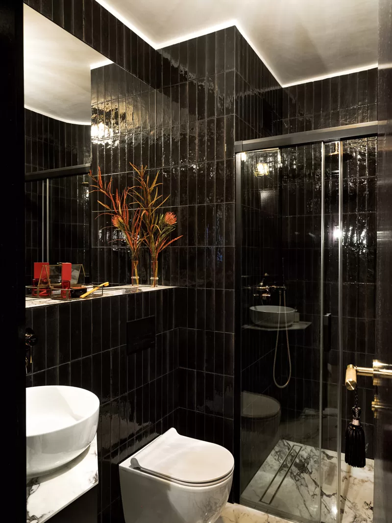 30-metrowa kawalerka inspirowane latami 70.