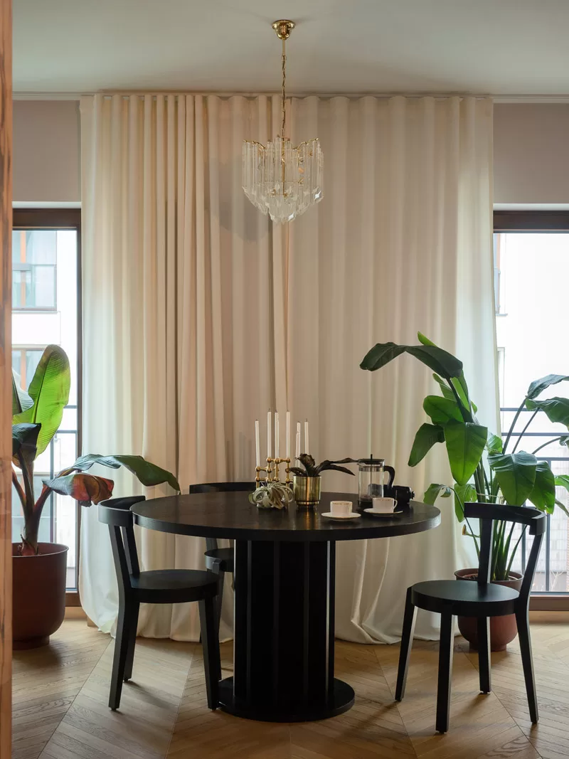 30-metrowa kawalerka inspirowane latami 70.