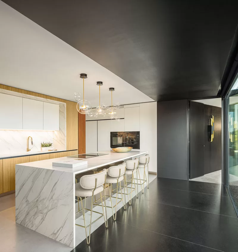 Luksusowa rozbudowa domu z lat 80-tych