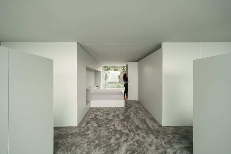 Minimalistyczna willa inspirowana starożytnym compluvium