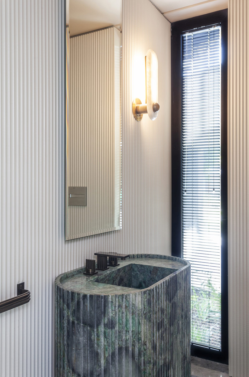 Corten, kamień wulkaniczny i ekspresyjna forma argentyńskiego domu