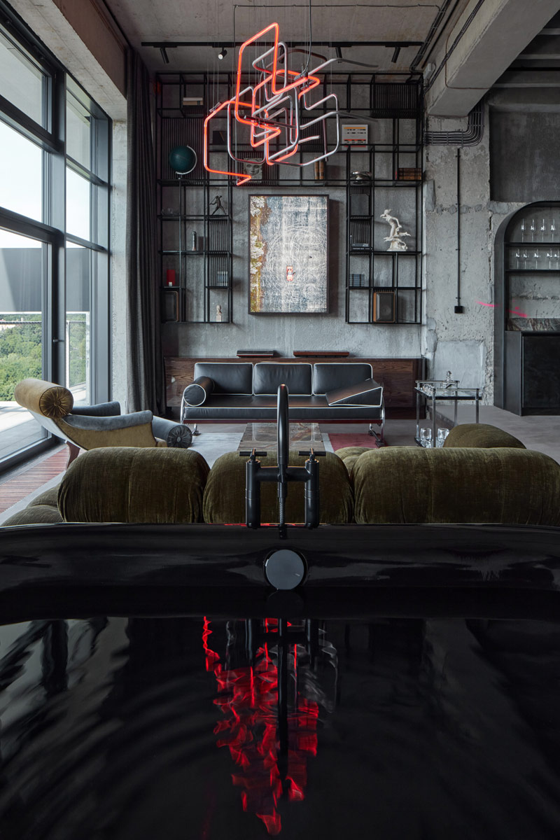 Efektowny loft w dawnej fabryce części lotniczych
