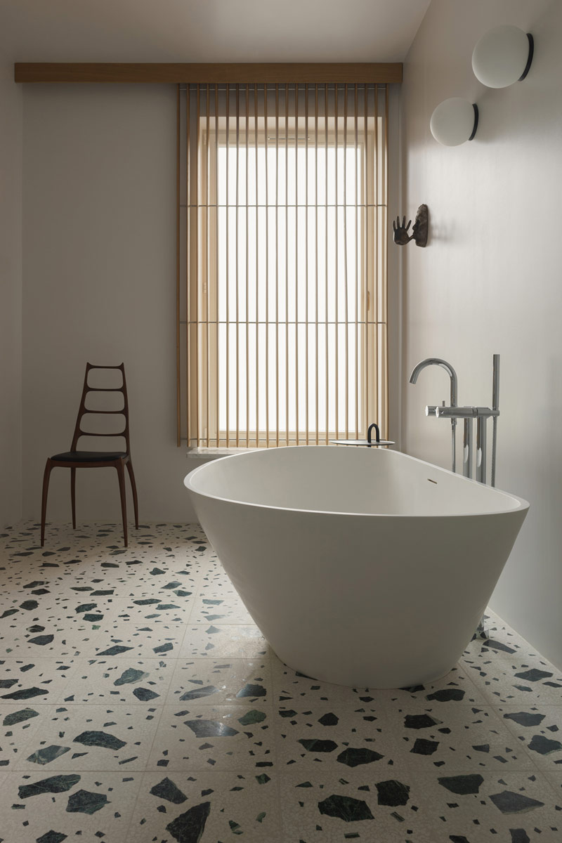 Klimatyczny penthouse z akcentami vintage w nadbudowie kamienicy z 1912 roku