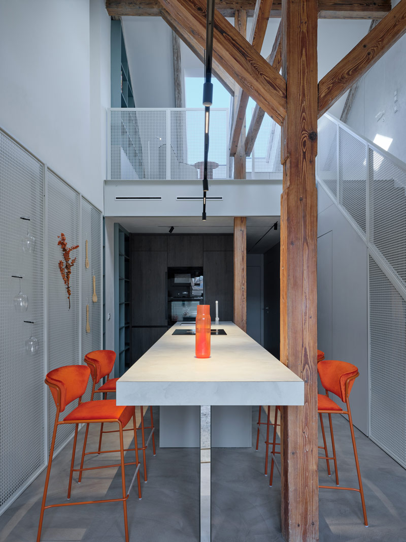 Renowacja poddasza w zabytkowym budynku w Pradze