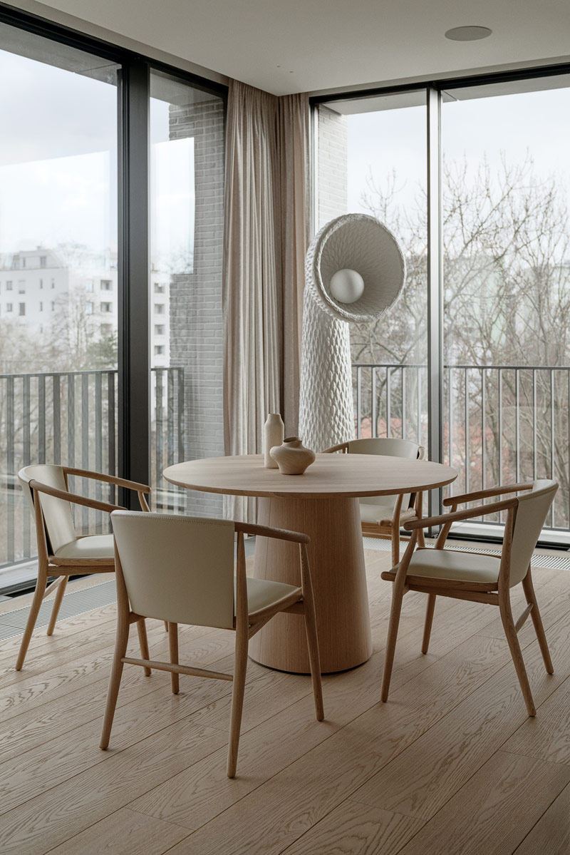 Kojąca harmonia barw we wnętrzach luksusowego apartamentu