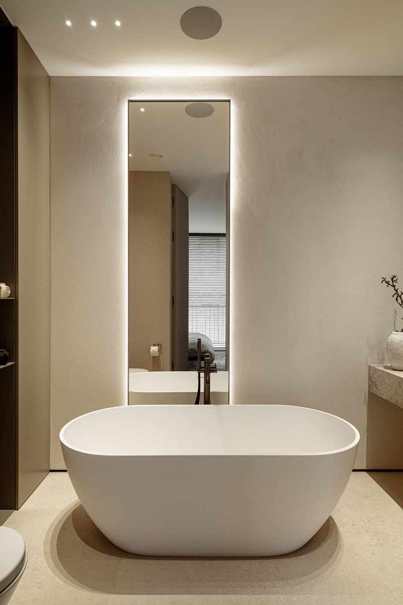 Kojąca harmonia barw we wnętrzach luksusowego apartamentu