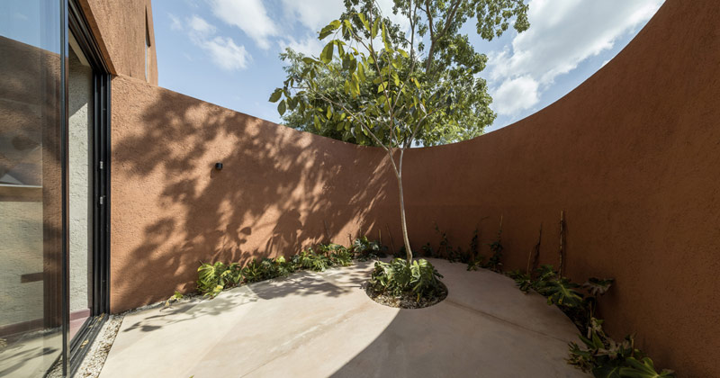 Dom na obrzeżach M&eacute;ridy – r&oacute;wnowaga między tradycją a wsp&oacute;łczesnością