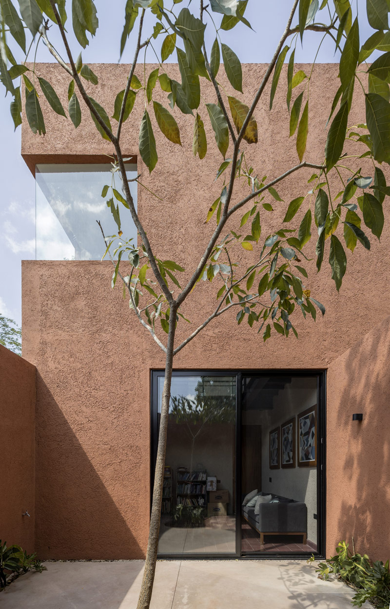 Dom na obrzeżach M&eacute;ridy – r&oacute;wnowaga między tradycją a wsp&oacute;łczesnością