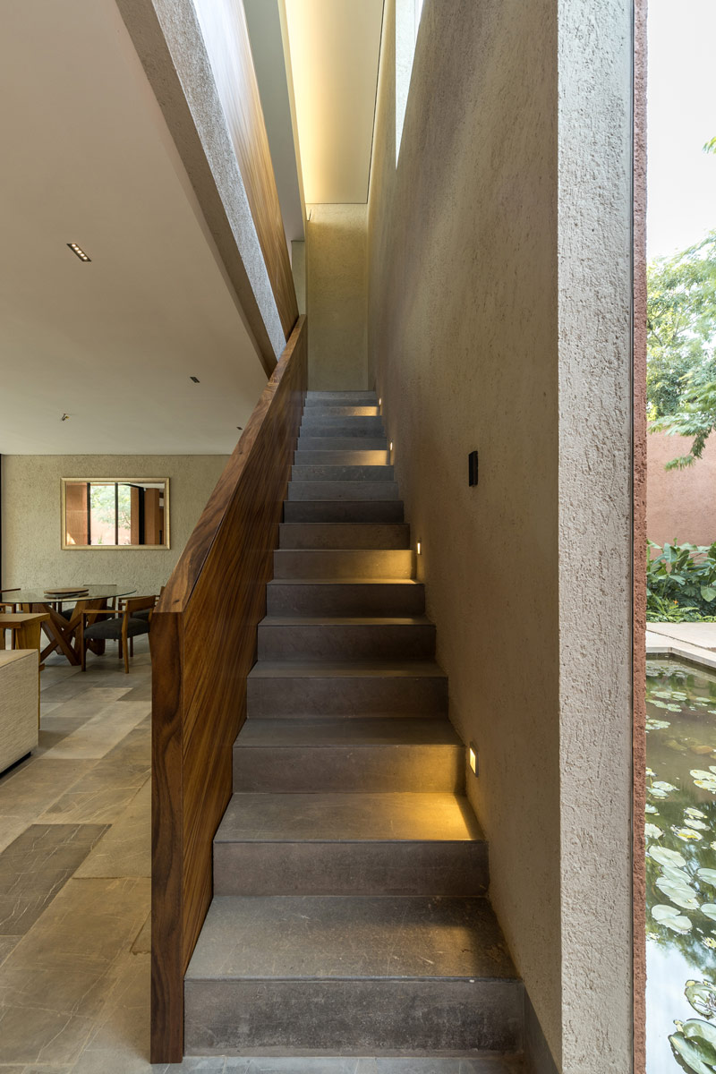 Dom na obrzeżach M&eacute;ridy – r&oacute;wnowaga między tradycją a wsp&oacute;łczesnością