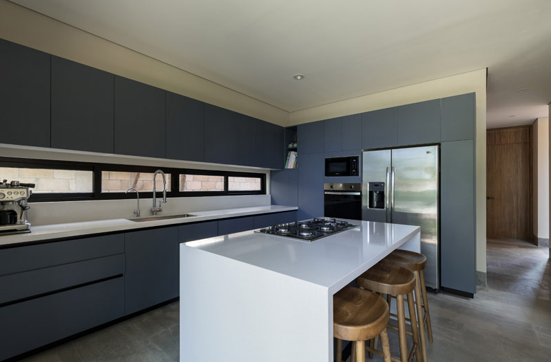 Dom na obrzeżach M&eacute;ridy – r&oacute;wnowaga między tradycją a wsp&oacute;łczesnością