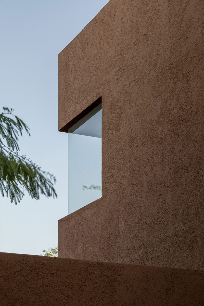 Dom na obrzeżach M&eacute;ridy – r&oacute;wnowaga między tradycją a wsp&oacute;łczesnością