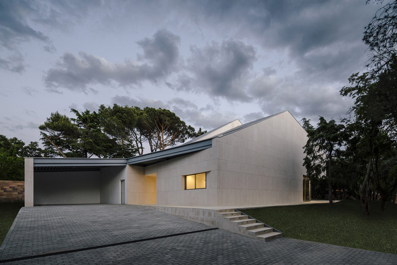 Nietypowa forma domu w Torrelodones