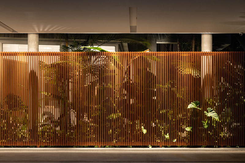 Minimalistyczny dom dla klienta wrażliwego na światło