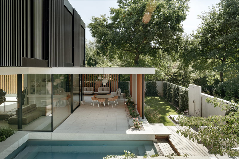 Luksusowy dom blisko natury i wnętrza w duchu quiet luxury