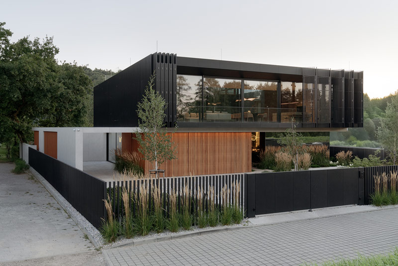 Luksusowy dom blisko natury i wnętrza w duchu quiet luxury