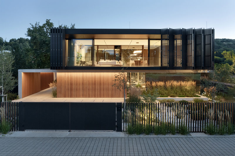 Luksusowy dom blisko natury i wnętrza w duchu quiet luxury