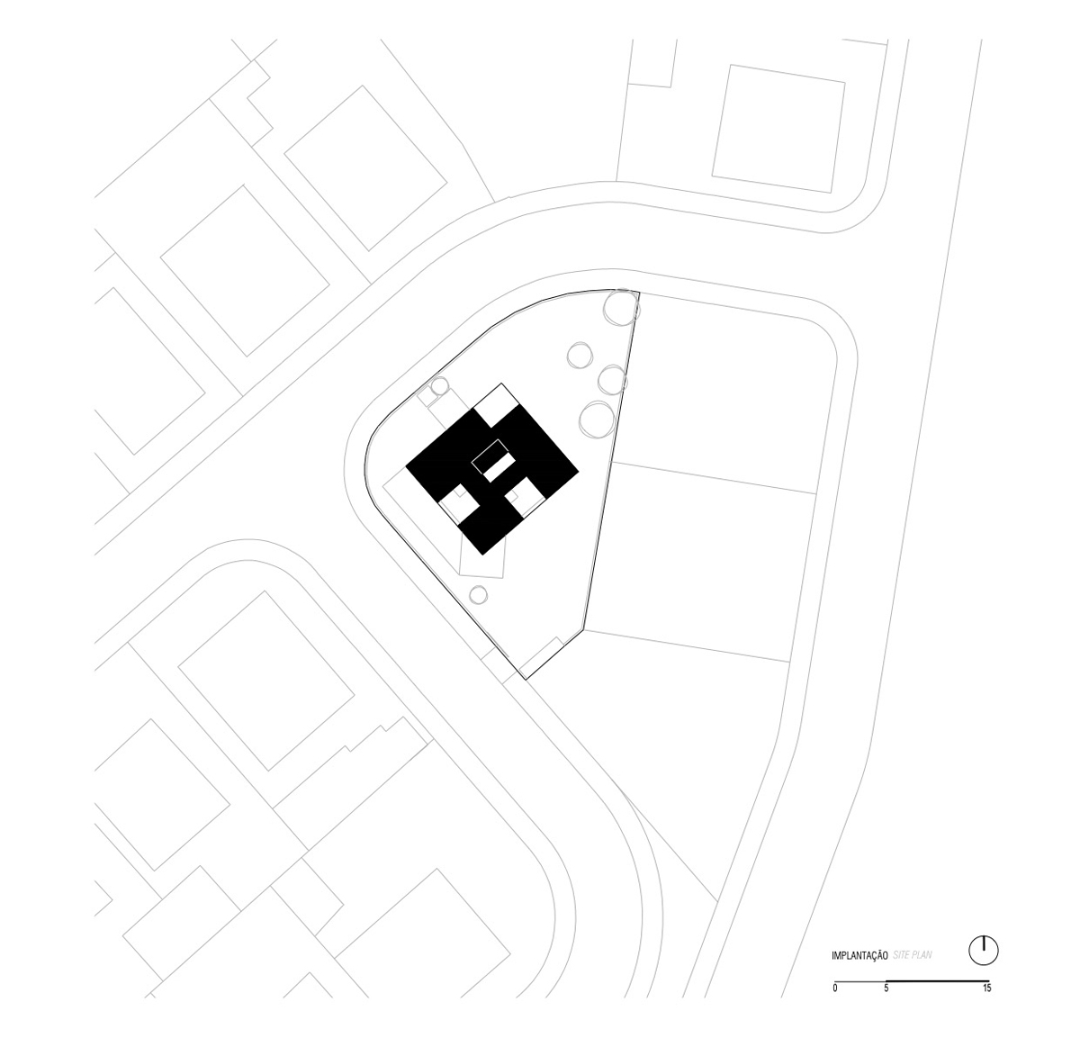 Nietypowa, geometryczna bryła domu w środkowej Portugalii