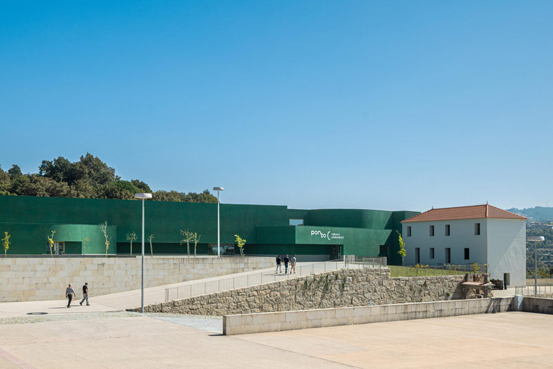 Nowoczesne centrum kultury w Penafiel