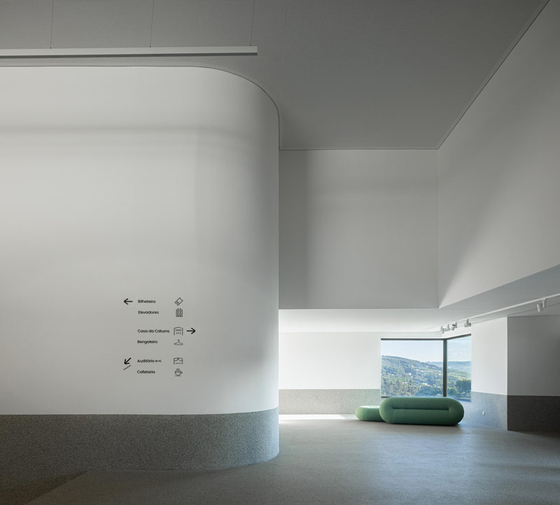 Nowoczesne centrum kultury w Penafiel