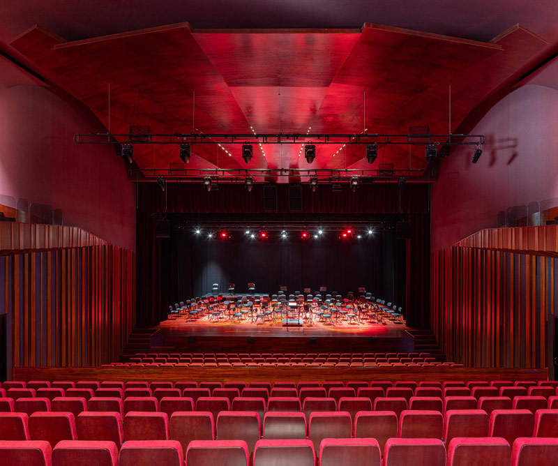 Nowoczesne centrum kultury w Penafiel