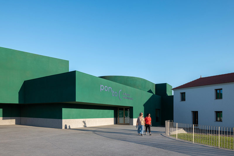 Nowoczesne centrum kultury w Penafiel