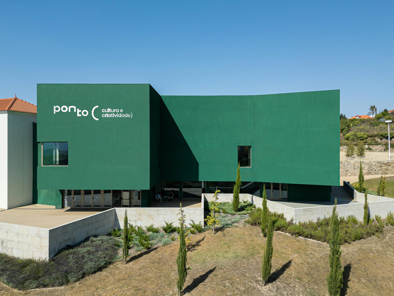 Nowoczesne centrum kultury w Penafiel