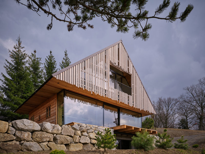 Wsp&oacute;łczesna g&oacute;rska chata inspirowana beskidzkim krajobrazem