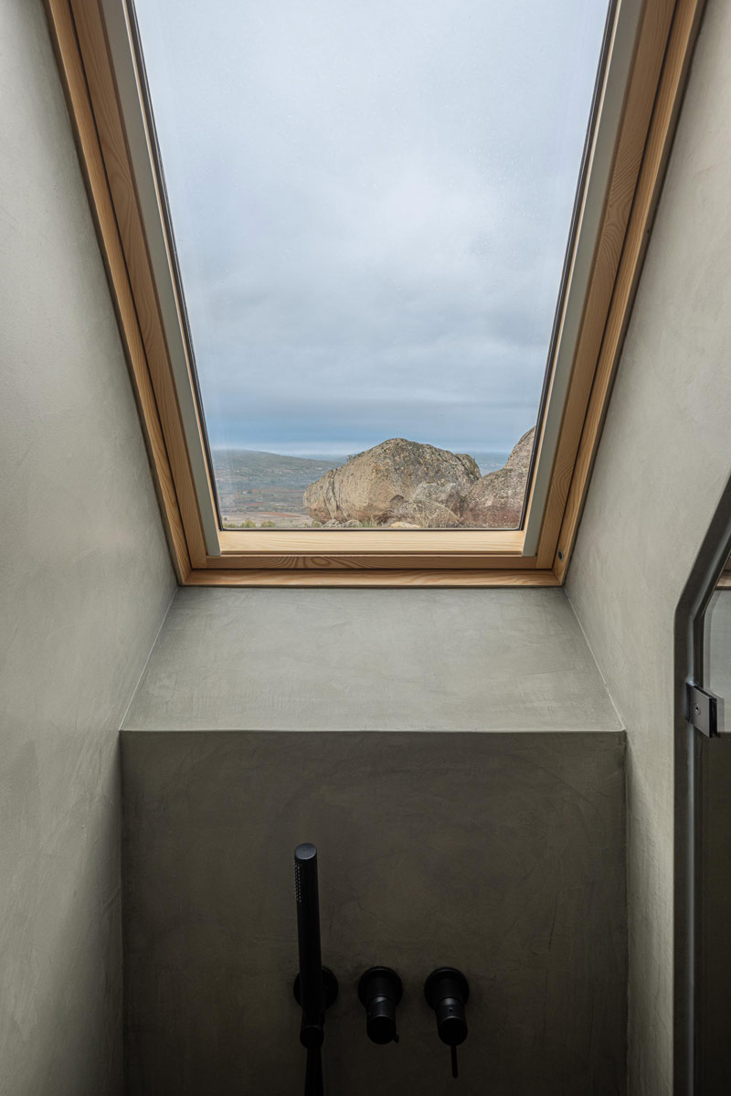 Niewielkie, klimatyczne domki w górach Portugalii