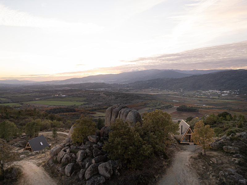 Niewielkie, klimatyczne domki w górach Portugalii