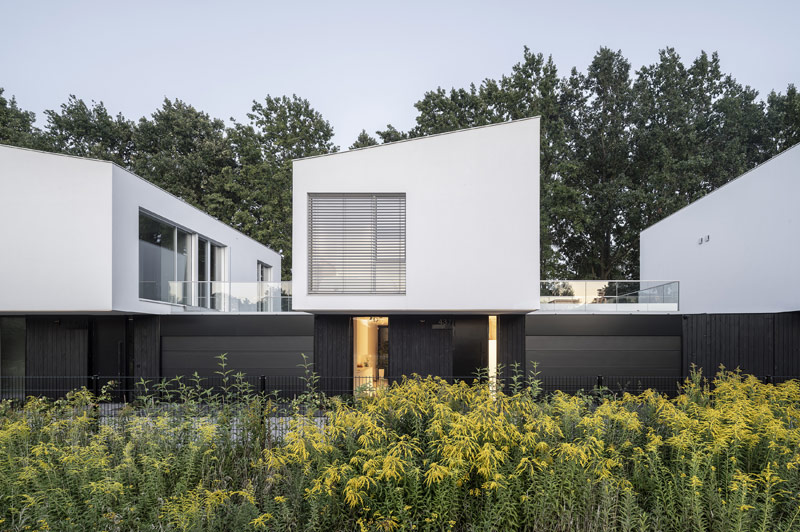Natura Konstancin od Rohe &ndash; architektura w dialogu z zielenią