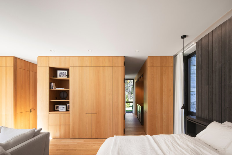 Dom, kt&oacute;ry czerpie z wyjątkowego położenia i malowniczego krajobrazu