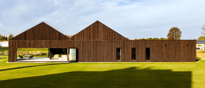 Wsp&oacute;łczesny dom dla rodziny ceniącej spok&oacute;j i bliski kontakt z naturą