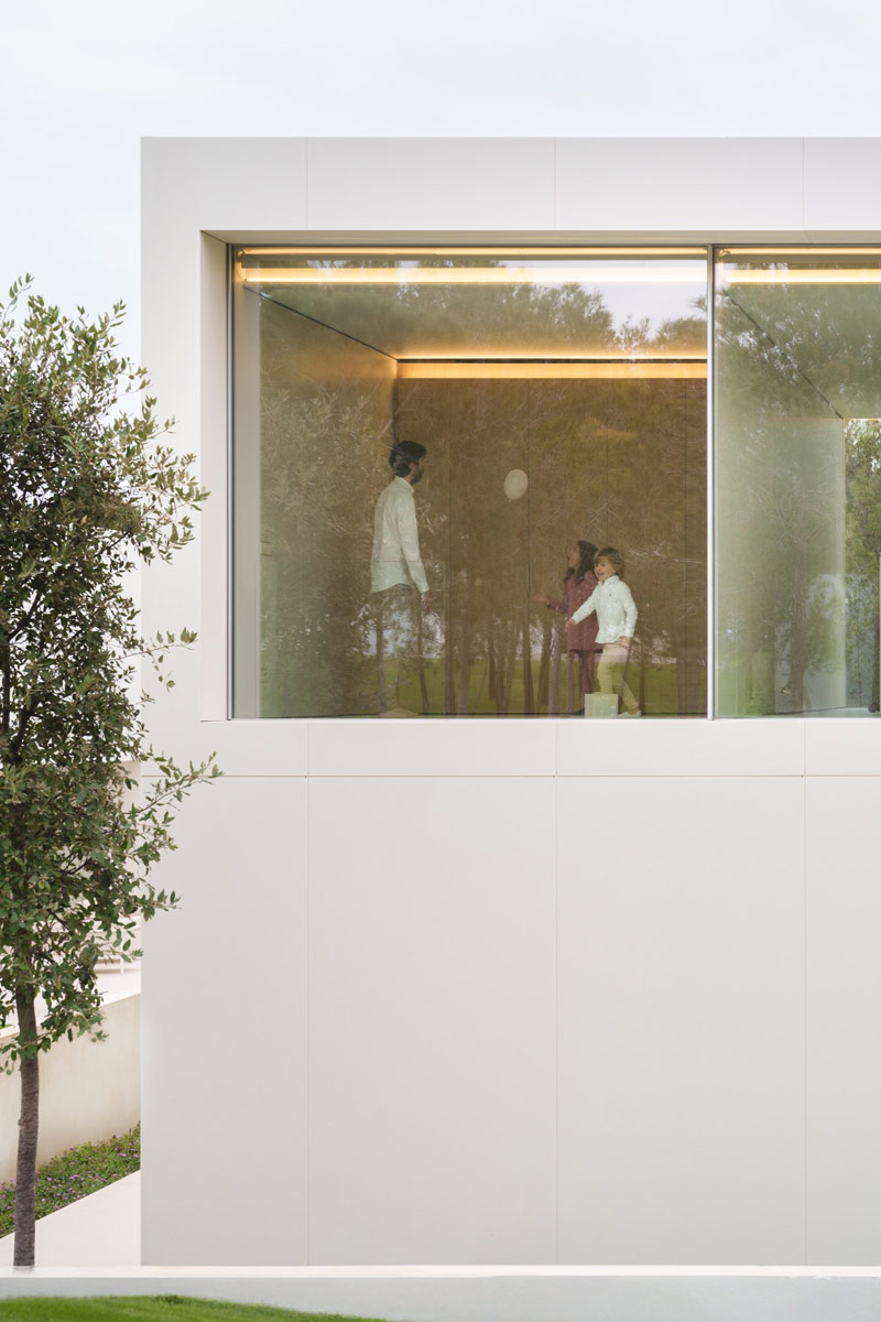 NIU House: Nowoczesny dom składany na działce