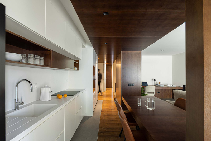 Przytulne, ponadczasowe wnętrze apartamentu w Portugalii