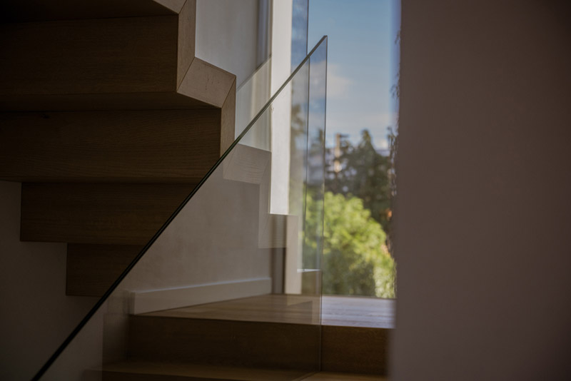 Przebudowa niewielkiego domu na urokliwej działce