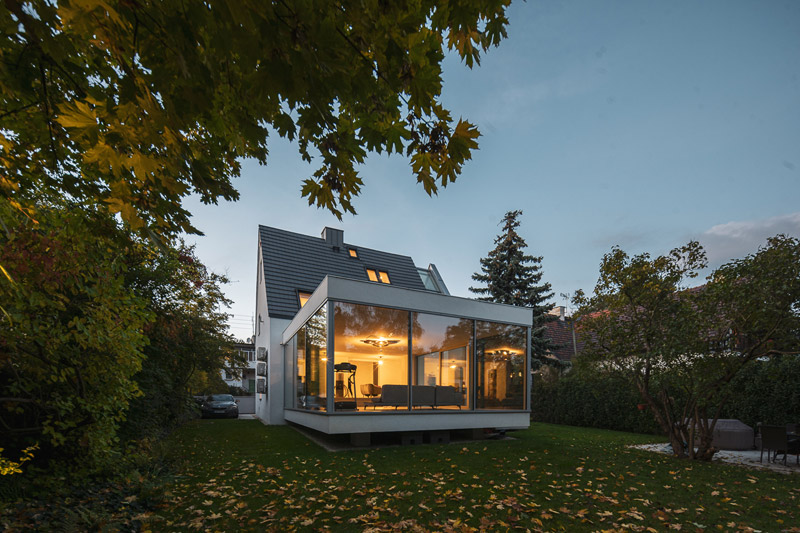 Przebudowa niewielkiego domu na urokliwej działce