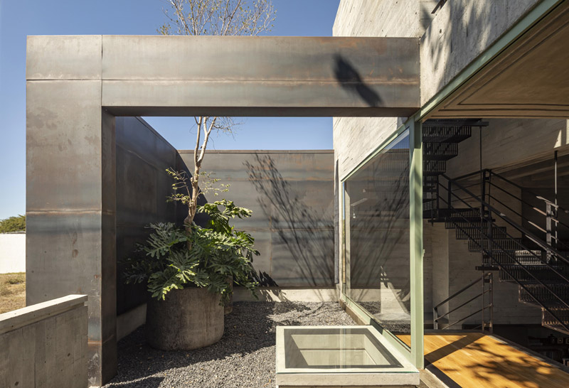 Przestrzeń kreatywna pracowni architektonicznej w Colimie