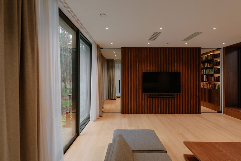 Dom Wśr&oacute;d Drzew