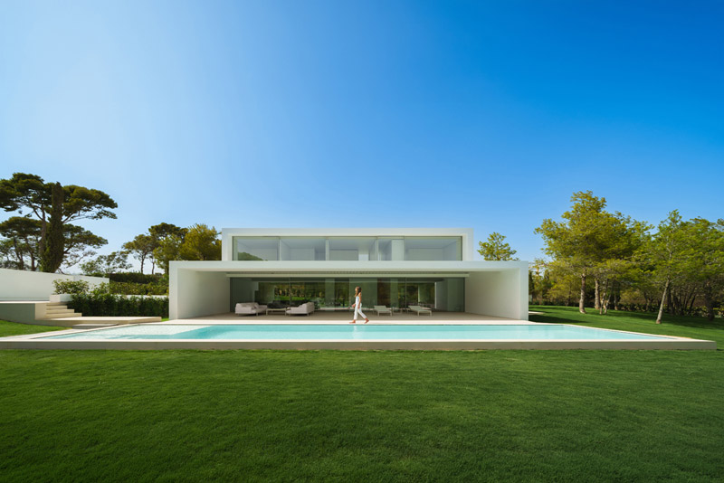 NIU House – energooszczędny, minimalistyczny dom w Hiszpanii