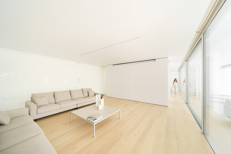 NIU House – energooszczędny, minimalistyczny dom w Hiszpanii