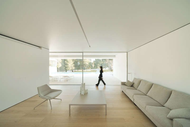 NIU House – energooszczędny, minimalistyczny dom w Hiszpanii