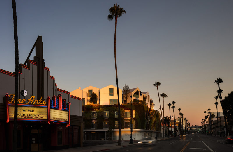 Nietypowy kompleks mieszkalny w Beverly Hills
